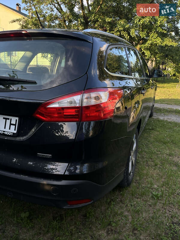 Универсал Ford Focus 2012 в Новояворовске
