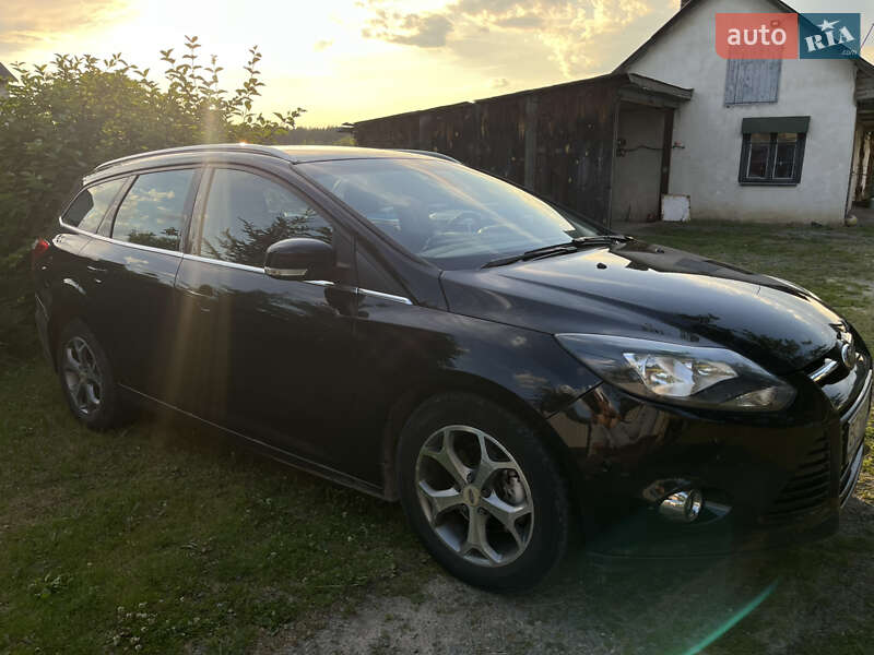 Универсал Ford Focus 2012 в Новояворовске