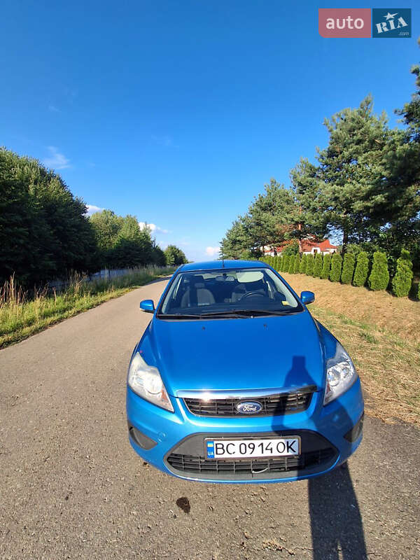 Хэтчбек Ford Focus 2007 в Хырове