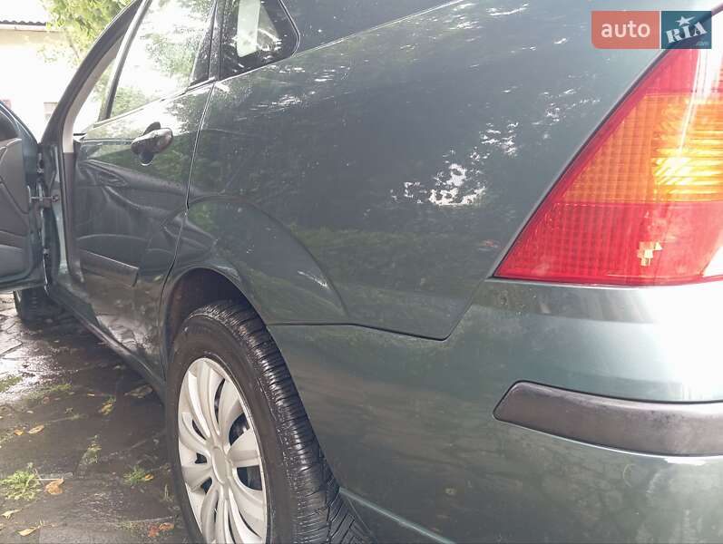 Седан Ford Focus 2002 в Ужгороде