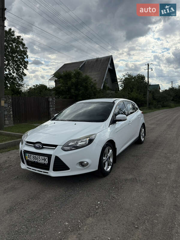 Хетчбек Ford Focus 2012 в Новомосковську