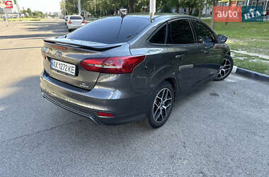 Седан Ford Focus 2016 в 