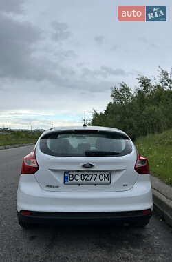 Хэтчбек Ford Focus 2014 в 