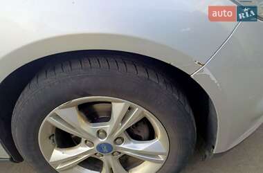 Седан Ford Focus 2014 в 