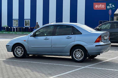 Седан Ford Focus 2004 в 