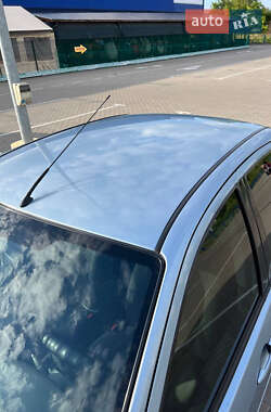 Седан Ford Focus 2004 в 