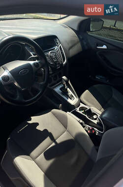 Седан Ford Focus 2013 в 