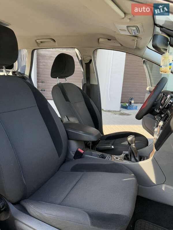 Универсал Ford Focus 2008 в Львове фото 44 Универсал Ford Focus 2008 в Львове