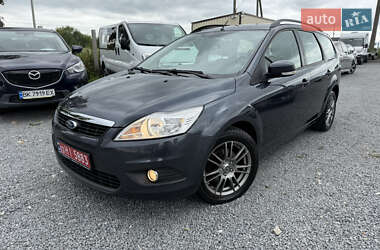 Универсал Ford Focus 2010 в 