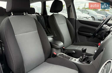 Универсал Ford Focus 2010 в 