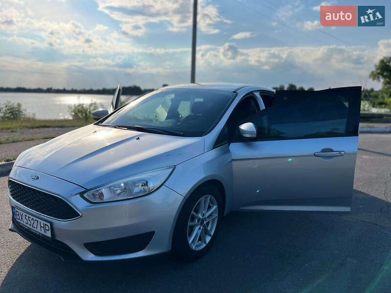 Седан Ford Focus 2017 в 