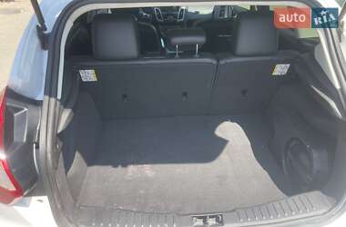 Хэтчбек Ford Focus 2012 в 