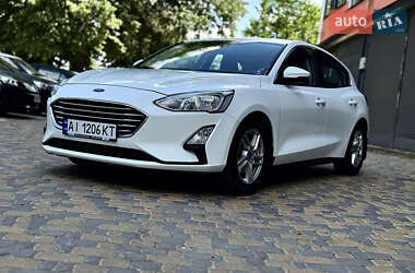 Хэтчбек Ford Focus 2019 в 