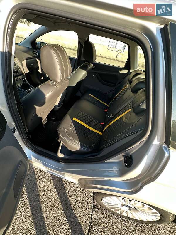 Універсал Ford Focus 2010 в Києві