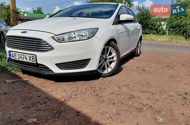Седан Ford Focus 2015 в Пятихатках