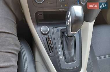 Седан Ford Focus 2015 в 