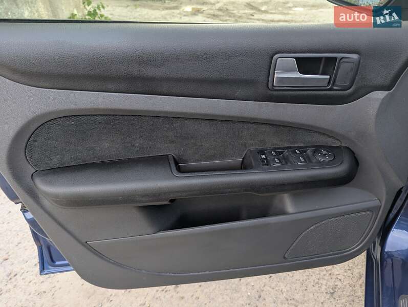 Хетчбек Ford Focus 2006 в Львові