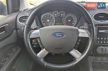 Хэтчбек Ford Focus 2006 в 