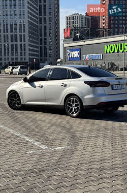 Седан Ford Focus 2018 в 