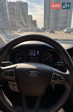 Седан Ford Focus 2018 в 