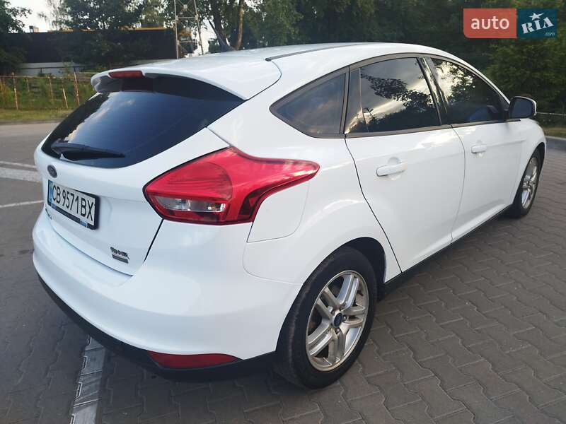 Хетчбек Ford Focus 2015 в Чернігові