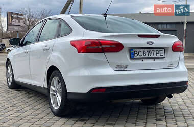 Седан Ford Focus 2016 в 