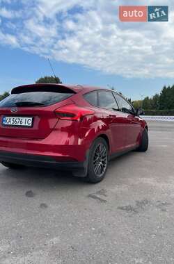 Хэтчбек Ford Focus 2015 в 
