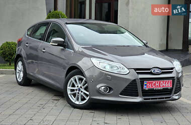 Хэтчбек Ford Focus 2012 в 