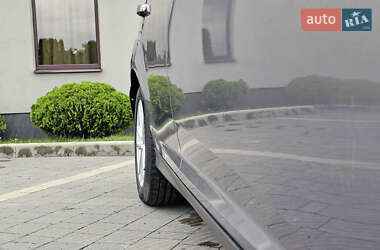 Хэтчбек Ford Focus 2012 в 