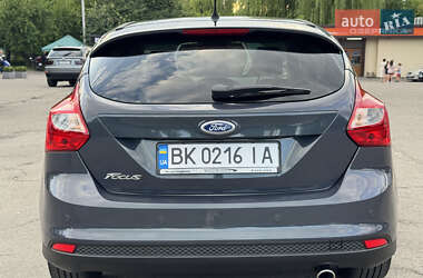 Хэтчбек Ford Focus 2014 в 
