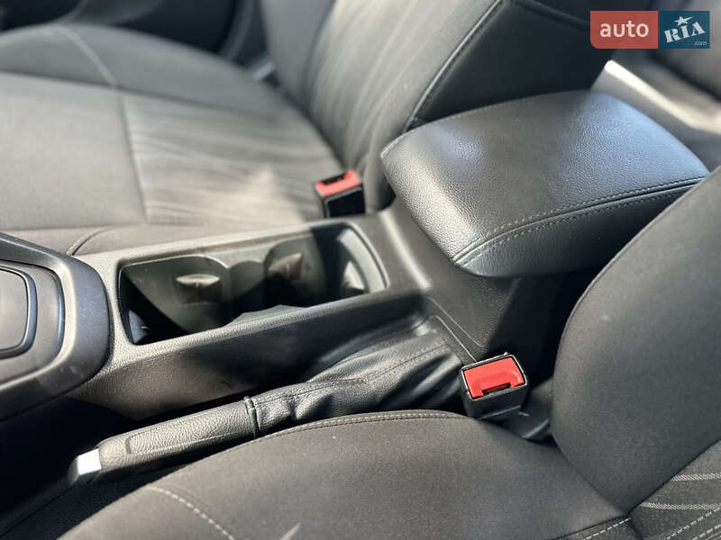 Седан Ford Focus 2016 в Полтаве фото 16 Седан Ford Focus 2016 в Полтаве