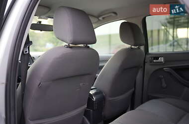 Хетчбек Ford Focus 2007 в 