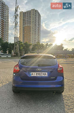 Хэтчбек Ford Focus 2014 в 