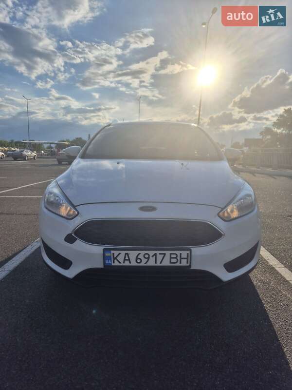 Седан Ford Focus 2015 в Києві