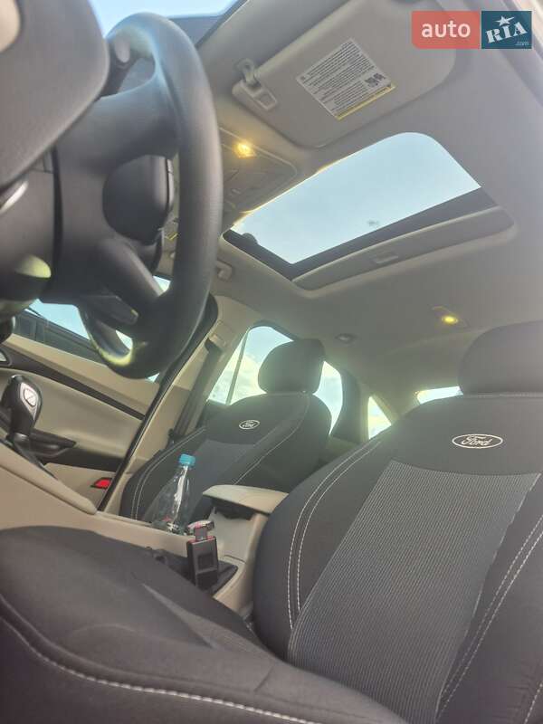 Седан Ford Focus 2015 в Києві