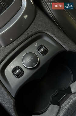 Хэтчбек Ford Focus 2012 в 