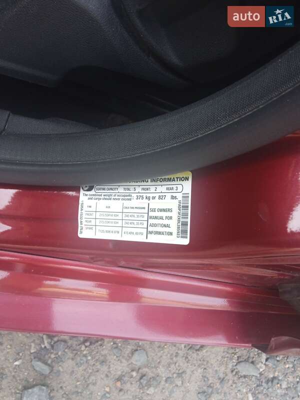 Седан Ford Focus 2013 в Ромнах
