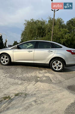 Седан Ford Focus 2014 в Киеве