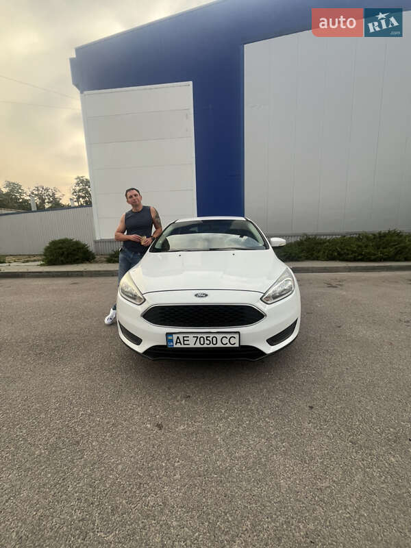 Седан Ford Focus 2015 в Днепре