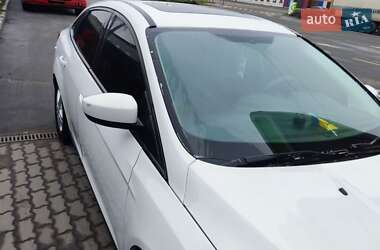 Седан Ford Focus 2016 в 