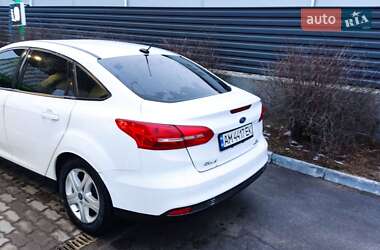Седан Ford Focus 2016 в 