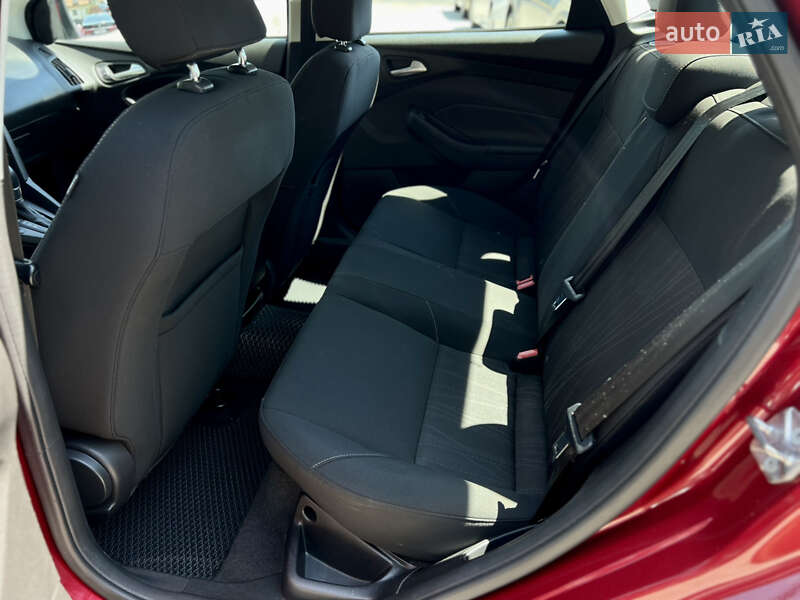 Седан Ford Focus 2015 в Одесі