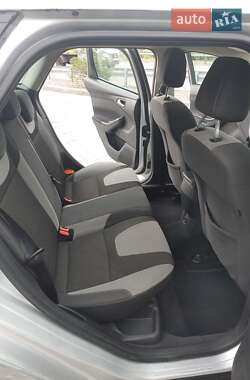 Универсал Ford Focus 2013 в 