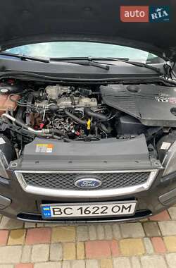 Хэтчбек Ford Focus 2005 в 