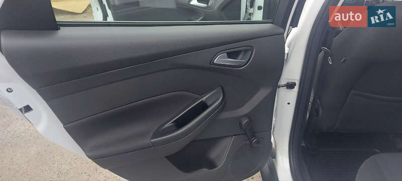 Універсал Ford Focus 2015 в Львові фото 19 Універсал Ford Focus 2015 в Львові