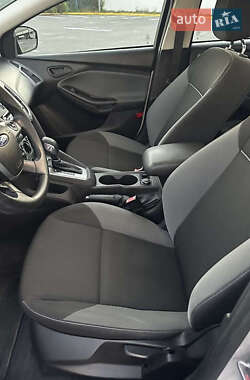 Седан Ford Focus 2011 в 