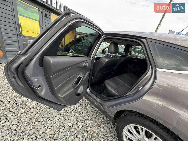 Хэтчбек Ford Focus 2011 в Стрые