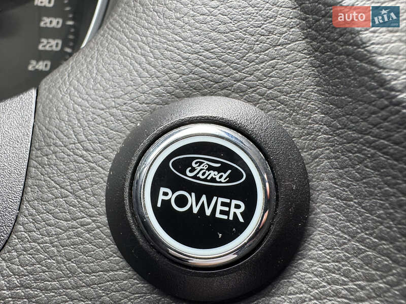 Хэтчбек Ford Focus 2011 в Стрые