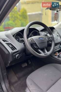Седан Ford Focus 2017 в 