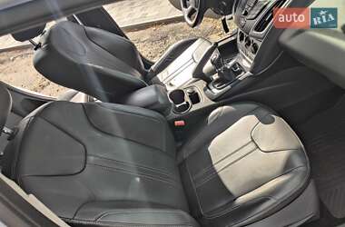 Хэтчбек Ford Focus 2014 в 